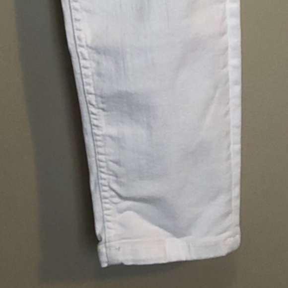 ZARA Woman White Denim Jeans - Picture 9 of 10